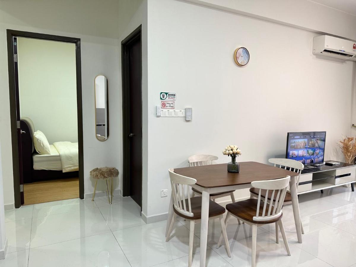 Golden Tree @ Country Garden Danga Bay Apartment Johor Bahru