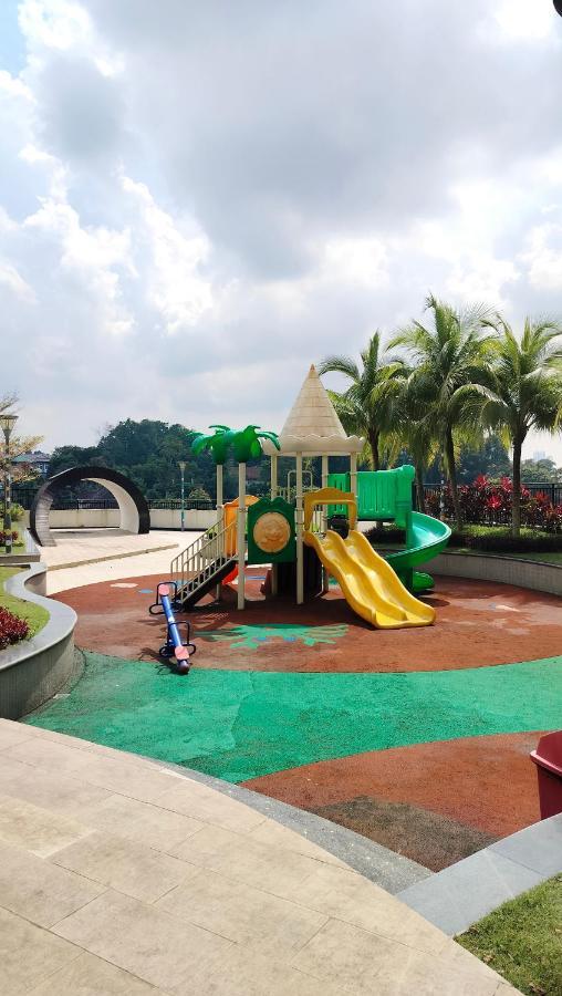 Golden Tree @ Country Garden Danga Bay *